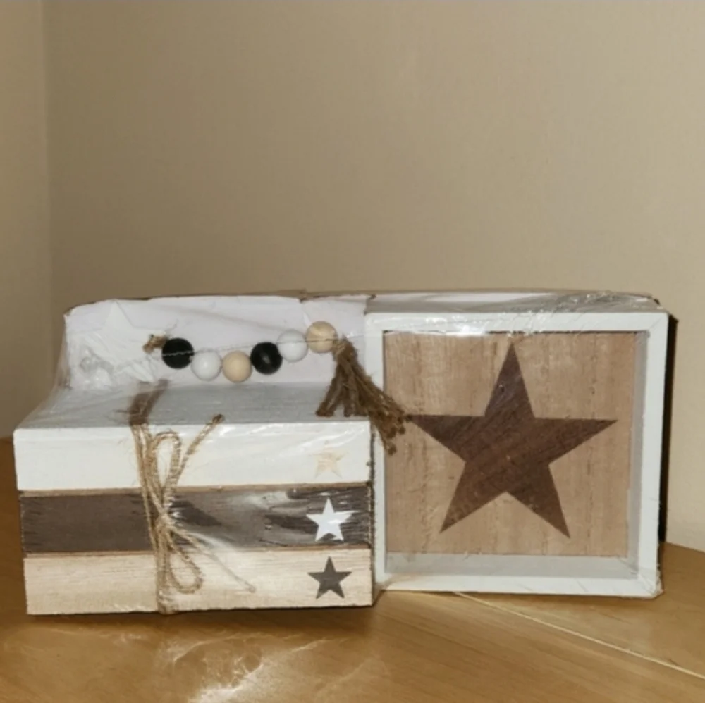 NWT Patriotic Tiered Tray Decor Wood Box Sign Set